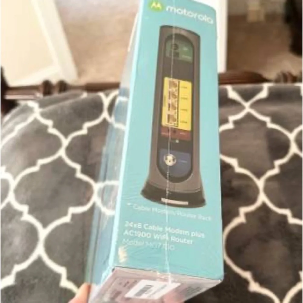 New Motorola MG7700 Modem WiFi Router Combo with Power Boost. Sealed in its box